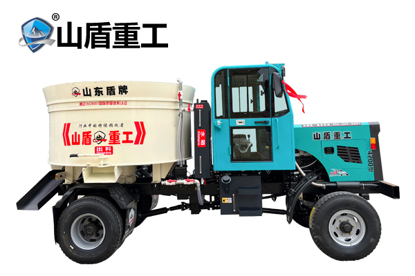 4200型四驅(qū)攪拌運輸車